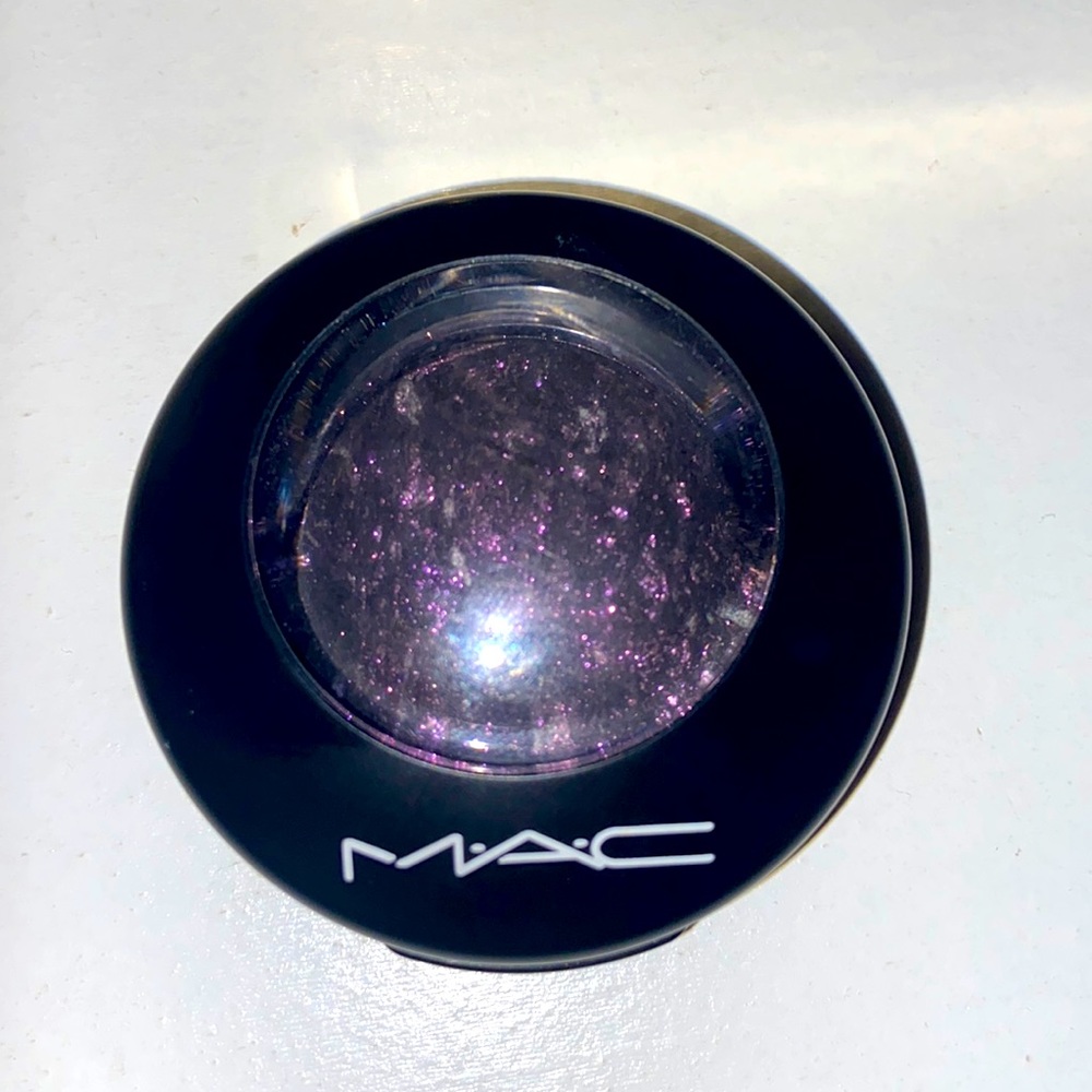 Never Used Mac Mineralize Eye Shadow in Young Punk